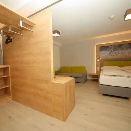 Апартаменти Appartementhaus Burgfried